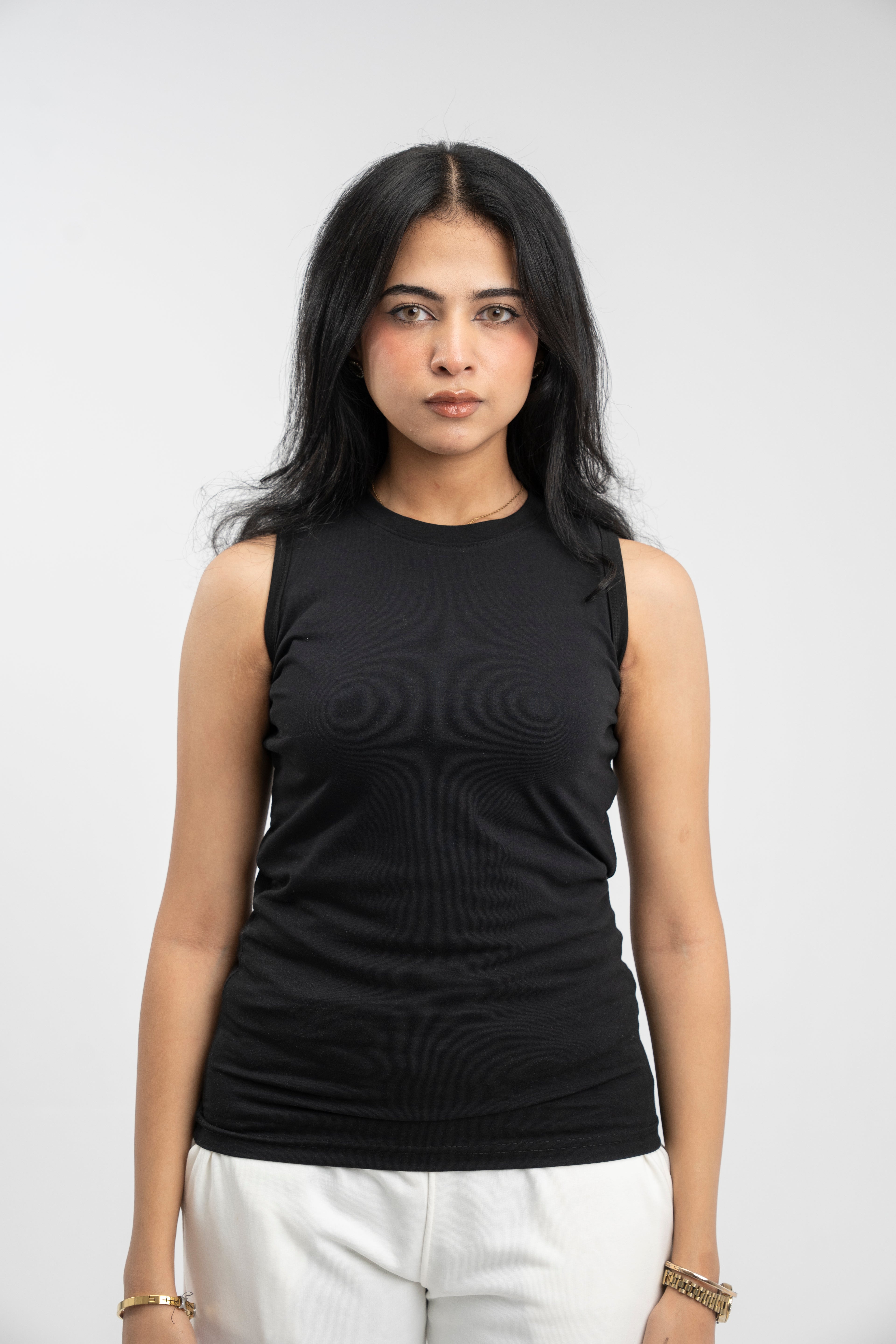 Sleeveless Basic top