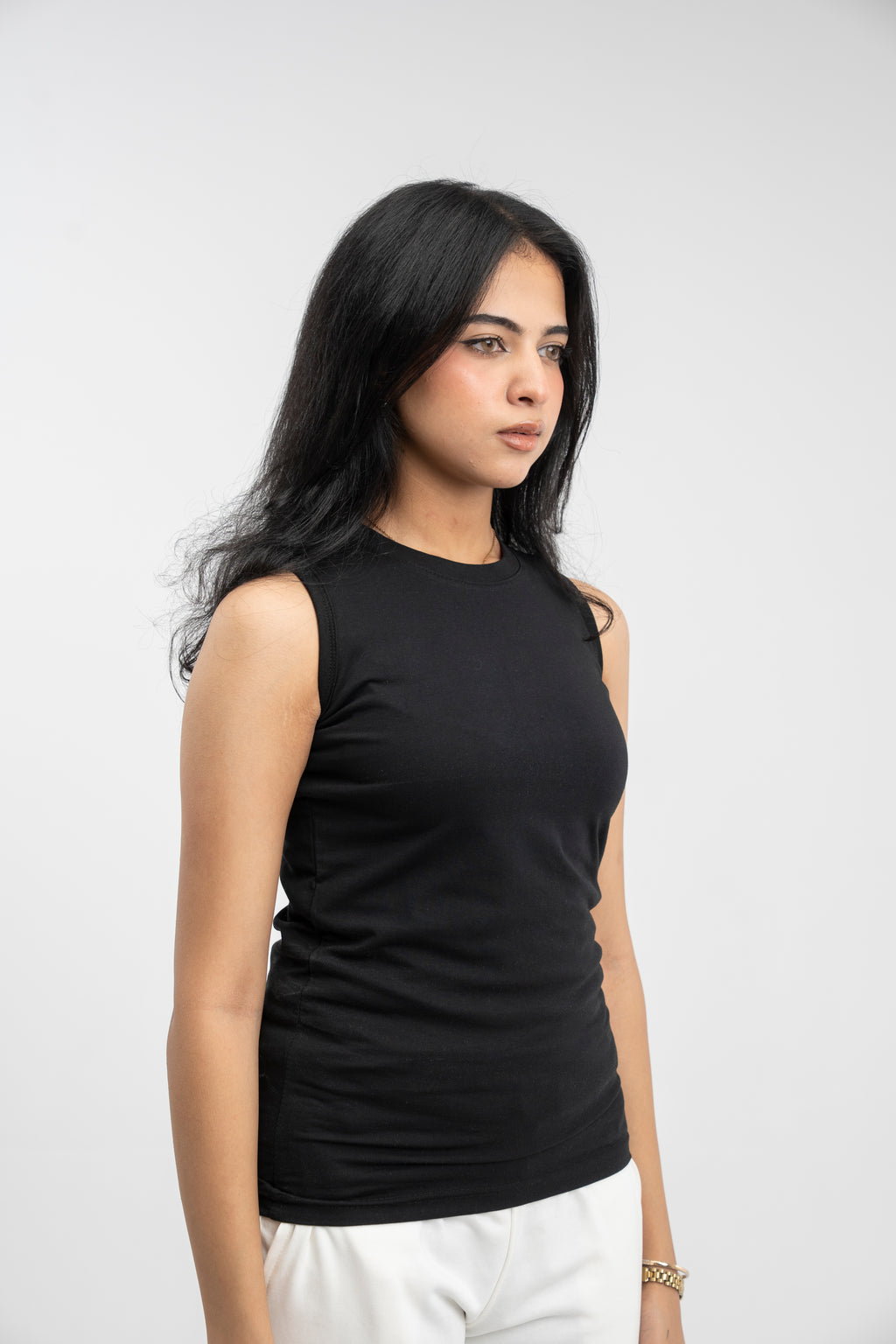 Sleeveless Basic top